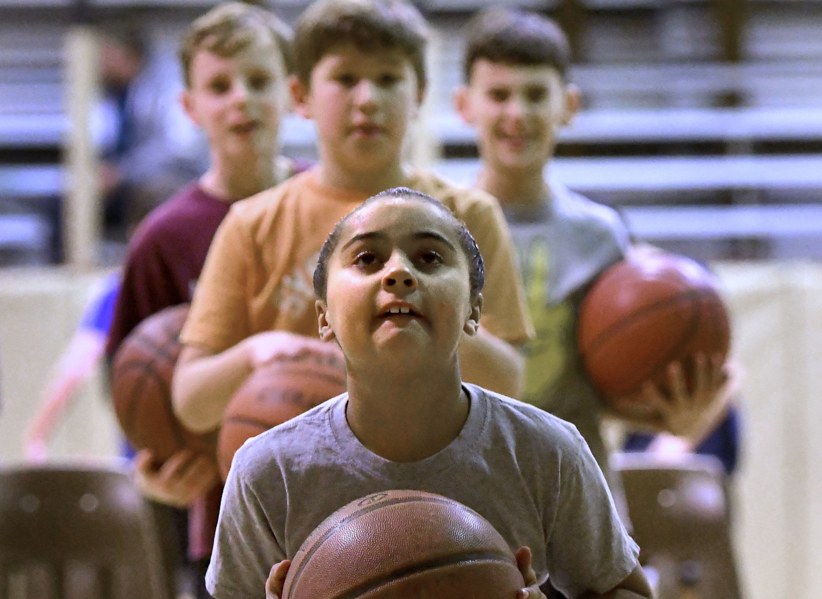 Hoop Shoot 5.JPG